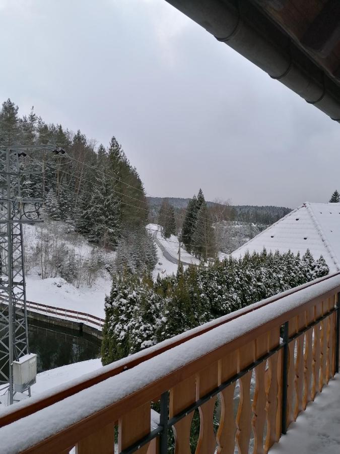 Ferienwohungen Im Kuchersbach ホルンベルク エクステリア 写真